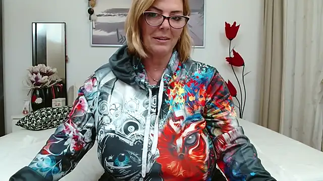 YulliaMilf online show from 01/13/25, 05:55
