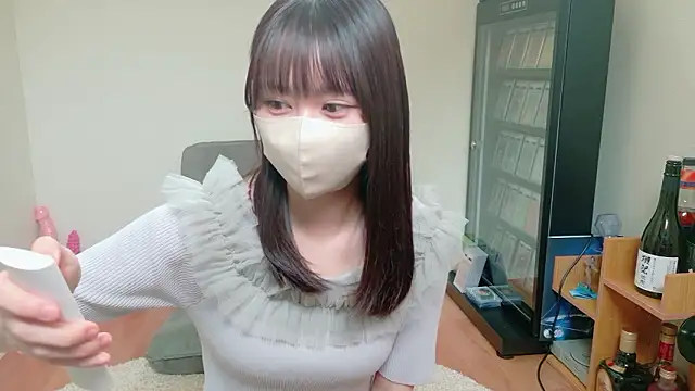 Snapshot of HIKARI_x0 chatting on 07/17/26, 05:03 HIKARI x0 online show from 07/17/26, 05:03