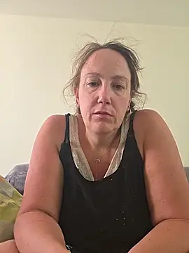 Snapshot of Wisie_Cutie chatting on 06/14/26, 05:15 Wisie Cutie online show from 06/14/26, 05:15