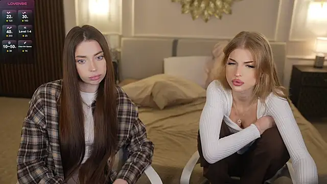 Snapshot of Kate054 chatting on 10/14/25, 07:42 Kate054 online show from 10/14/25, 07:42