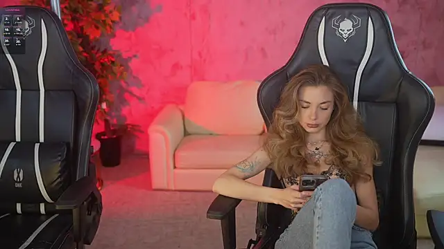 Snapshot of Kisasolo chatting on 11/21/25, 12:10 Kisasolo online show from 11/21/25, 12:10