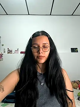 Snapshot of Annya-sweet chatting on 09/18/25, 01:46 Annya-sweet online show from 09/18/25, 01:46