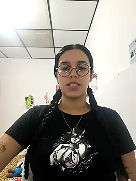 Snapshot of Annya-sweet chatting on 10/29/25, 02:52 Annya-sweet online show from 10/29/25, 02:52