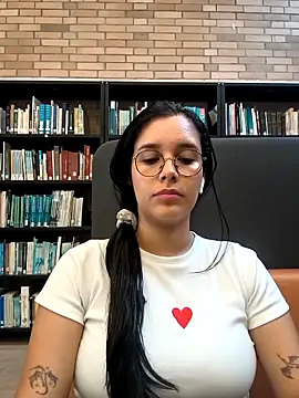 Snapshot of Annya-sweet chatting on 10/30/25, 03:02 Annya-sweet online show from 10/30/25, 03:02