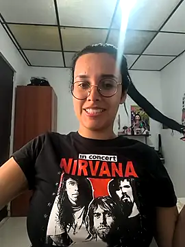 Snapshot of Annya-sweet chatting on 11/05/25, 03:01 Annya-sweet online show from 11/05/25, 03:01