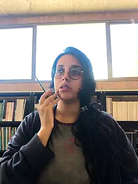 Snapshot of Annya-sweet chatting on 11/18/25, 04:33 Annya-sweet online show from 11/18/25, 04:33