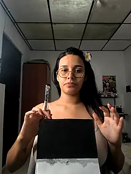 Snapshot of Annya-sweet chatting on 11/20/25, 03:01 Annya-sweet online show from 11/20/25, 03:01