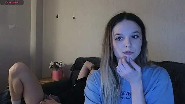 Snapshot of Nate__ chatting on 09/29/25, 10:20 Nate   online show from 09/29/25, 10:20