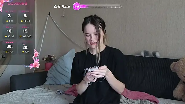 Snapshot of Nate__ chatting on 10/09/25, 05:27 Nate   online show from 10/09/25, 05:27