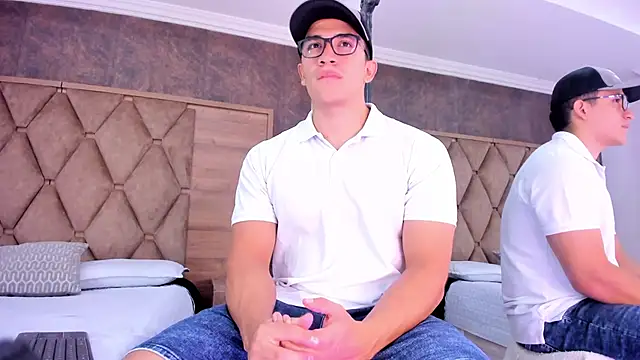 Snapshot of JeffDaltton chatting on 09/22/25, 08:00 JeffDaltton online show from 09/22/25, 08:00