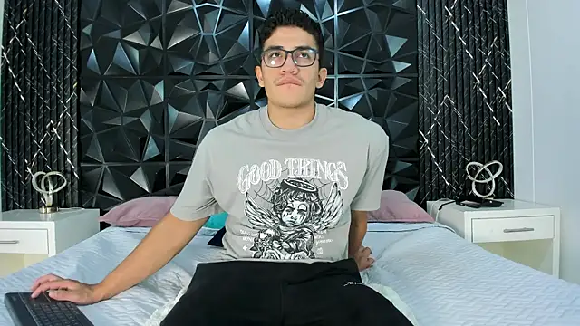 Snapshot of JeffDaltton chatting on 09/29/25, 08:24 JeffDaltton online show from 09/29/25, 08:24