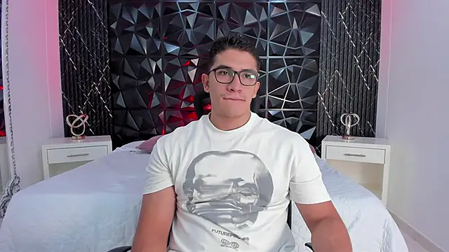 Snapshot of JeffDaltton chatting on 10/11/25, 07:56 JeffDaltton online show from 10/11/25, 07:56