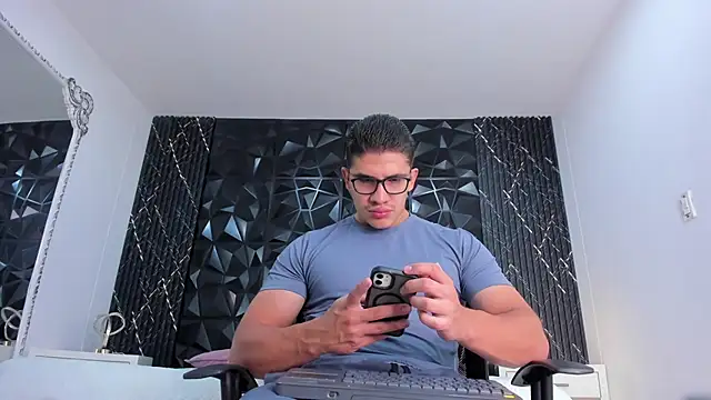 Snapshot of JeffDaltton chatting on 10/15/25, 08:20 JeffDaltton online show from 10/15/25, 08:20