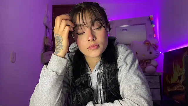 salome polaniiee online show from 11/23/25, 06:57