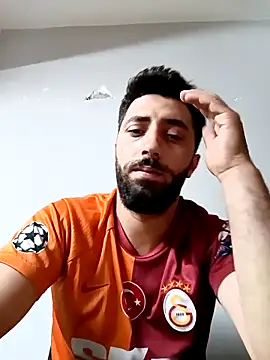 Snapshot of Rakiyy34 chatting on 10/15/25, 01:11 Rakiyy34 online show from 10/15/25, 01:11