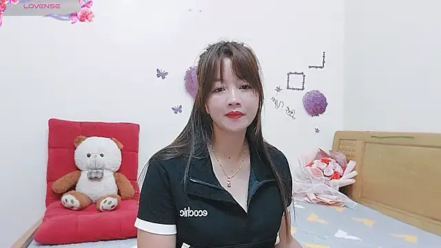 Snapshot of Holygirlsweet777 chatting on 11/07/25, 01:27 Holygirlsweet777 online show from 11/07/25, 01:27