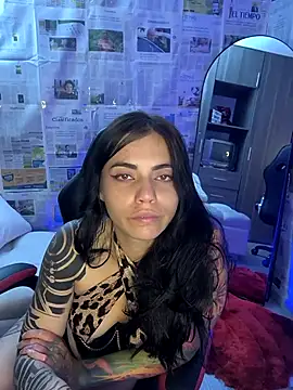 Snapshot of i_am_nina_ chatting on 02/18/25, 07:21 i am nina online show from 02/18/25, 07:21