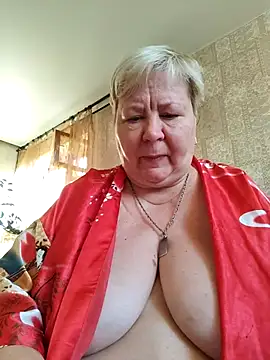 Snapshot of EffectFiona chatting on 09/16/25, 02:23 EffectFiona online show from 09/16/25, 02:23