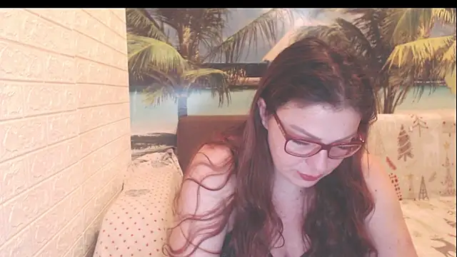 Snapshot of Queen__Natasha chatting on 10/29/25, 10:00 Queen Natasha online show from 10/29/25, 10:00