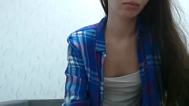 Snapshot of HoneyWiles chatting on 11/12/25, 02:06 HoneyWiles online show from 11/12/25, 02:06