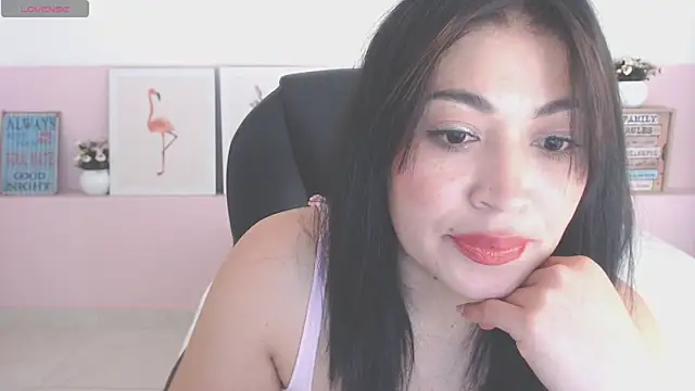 sophia hadid online show from 11/06/25, 08:54