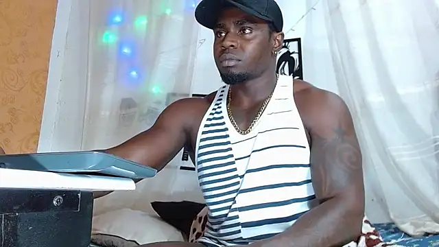 Snapshot of angel_bonbom chatting on 12/22/24, 02:49 angel bonbom online show from 12/22/24, 02:49