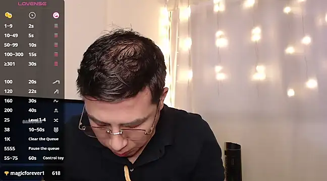 andrewmhilton  online show from 03/17/25, 07:58