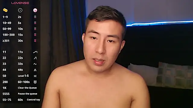 andrewmhilton  online show from 09/18/25, 06:59