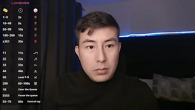 andrewmhilton  online show from 09/19/25, 06:15