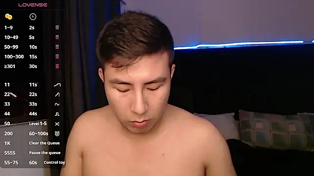 andrewmhilton  online show from 09/22/25, 05:20