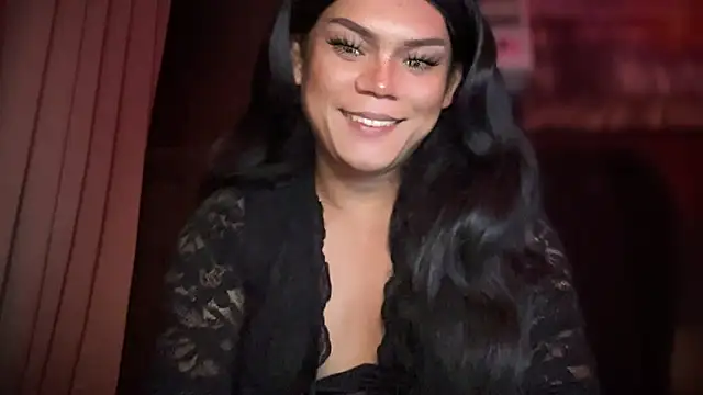 Snapshot of one_great_devine chatting on 10/13/25, 06:19 one great devine online show from 10/13/25, 06:19