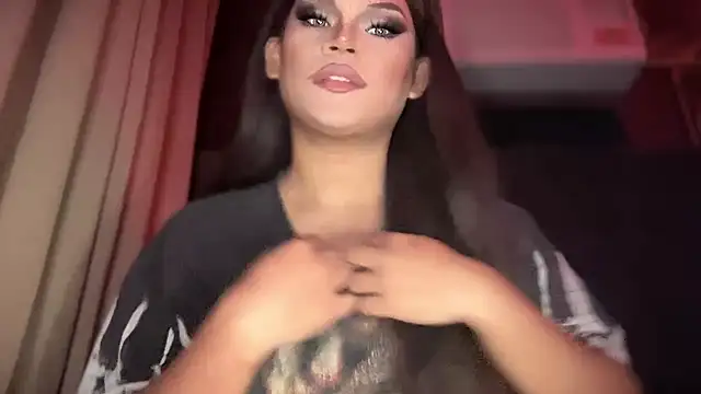 Snapshot of one_great_devine chatting on 11/14/25, 07:01 one great devine online show from 11/14/25, 07:01