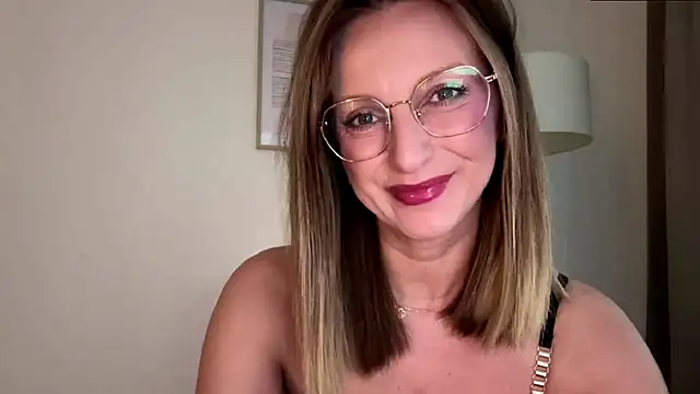 Snapshot of HornyJudith chatting on 02/04/26, 07:03 HornyJudith online show from 02/04/26, 07:03