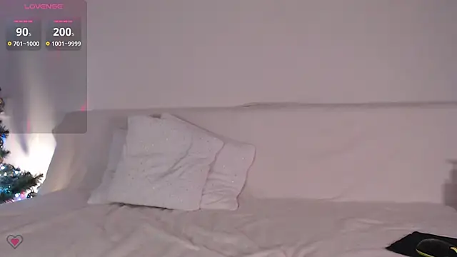 Snapshot of Kate001 chatting on 01/02/25, 01:30 Kate001 online show from 01/02/25, 01:30