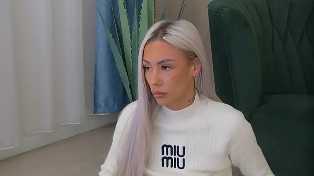 Bailey Rush online show from 12/15/25, 06:01