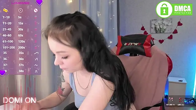 Snapshot of AnnyHoney_ chatting on 01/30/25, 12:06 AnnyHoney  online show from 01/30/25, 12:06