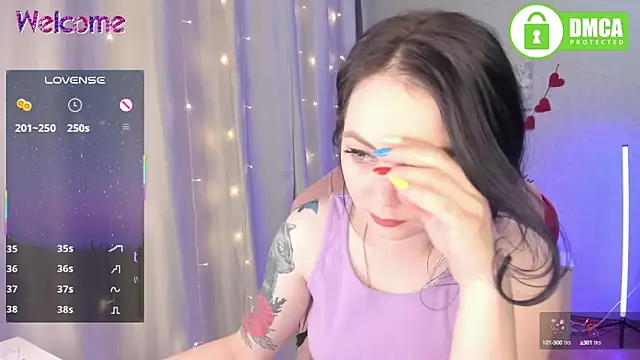 Snapshot of AnnyHoney_ chatting on 02/10/25, 02:37 AnnyHoney  online show from 02/10/25, 02:37