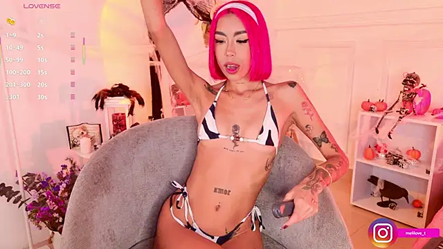 Mely-taylor online show from 10/12/25, 11:04