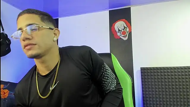 jhonnysnow17 online show from 01/08/25, 02:56