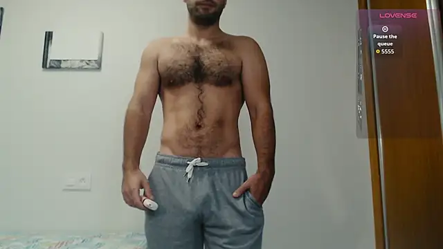 Snapshot of cutehairymacho chatting on 10/28/25, 10:52 cutehairymacho online show from 10/28/25, 10:52