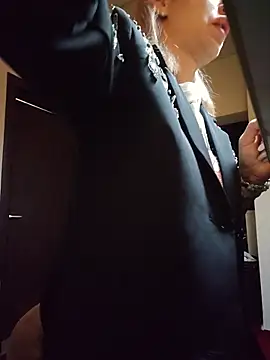 TiffanyMaze online show from 06/01/26, 04:03