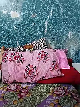 Snapshot of Poojabhabi101 chatting on 09/16/25, 06:09 Poojabhabi101 online show from 09/16/25, 06:09