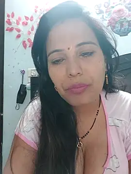 Snapshot of Poojabhabi101 chatting on 10/24/25, 06:10 Poojabhabi101 online show from 10/24/25, 06:10