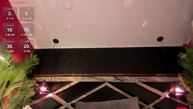 Aluna sweet online show from 10/24/25, 07:49