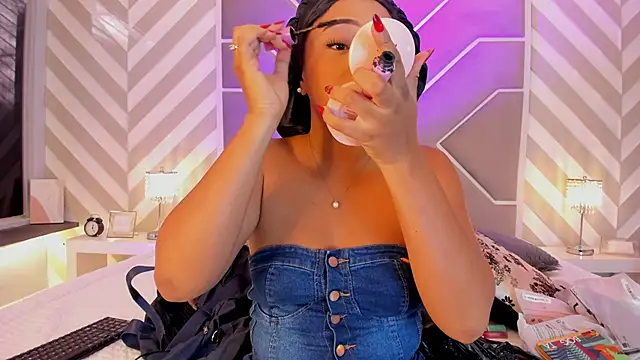 Aluna sweet online show from 10/29/25, 08:32