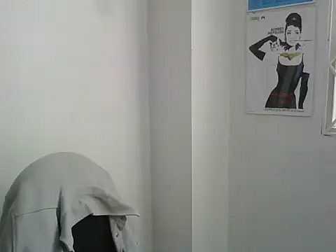 Snapshot of transgenderboy chatting on 07/28/26, 01:43 transgenderboy online show from 07/28/26, 01:43