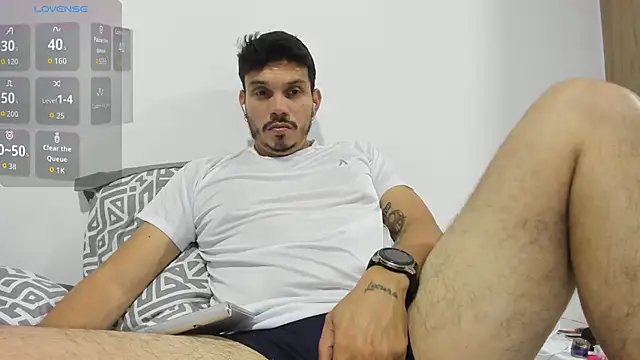 Snapshot of alejandro_stark chatting on 09/19/25, 04:58 alejandro stark online show from 09/19/25, 04:58