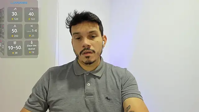 Snapshot of alejandro_stark chatting on 09/21/25, 03:35 alejandro stark online show from 09/21/25, 03:35