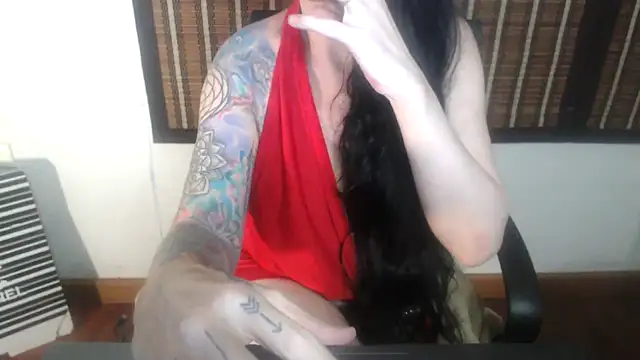 Snapshot of VenusX chatting on 10/07/25, 04:15 VenusX online show from 10/07/25, 04:15