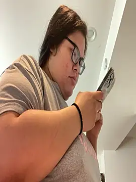 LiverandBrat77 online show from 11/26/25, 05:58